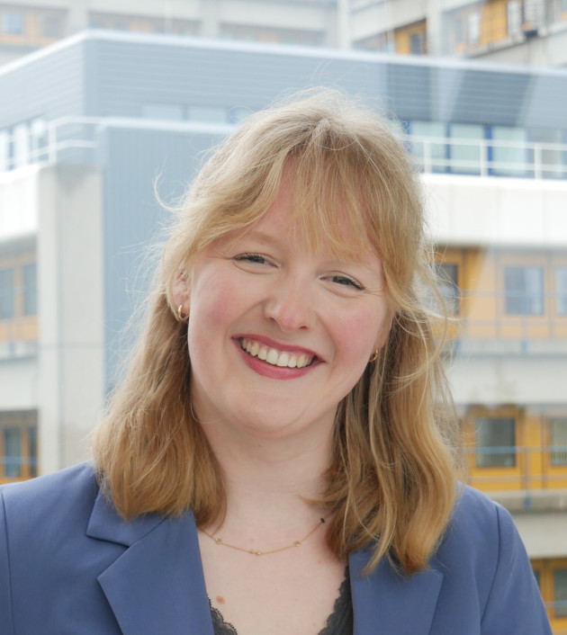 Bente Bezooijen, MD
